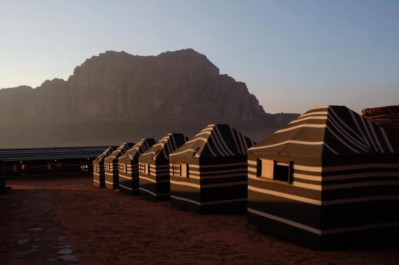 Wadi Rum Bedouin Camp And Desert Tours Luxury tent