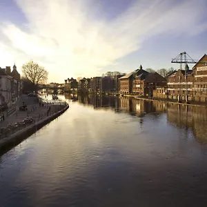 Newly Renovated Centre Flat - Pass The Keys , York United Kingdom